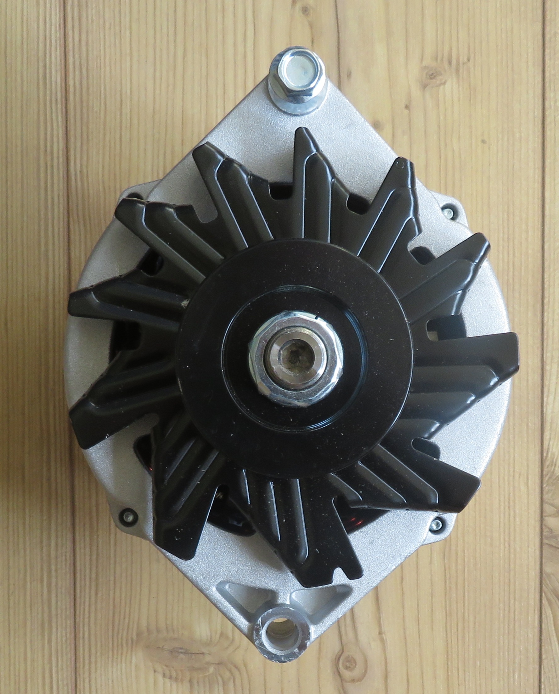 Lichtmaschine 65A
