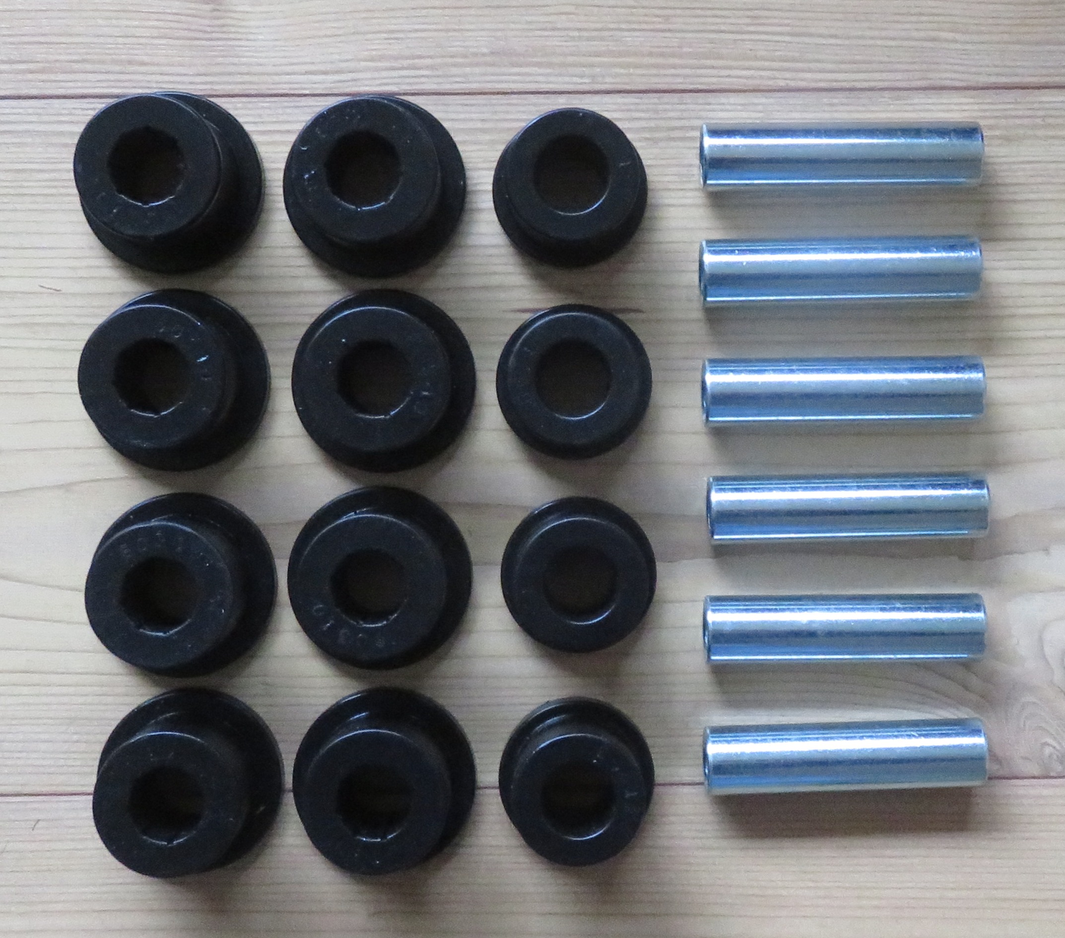 Blattfederbuchsen Set hinten